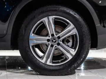 GLC 400d 4Matic LED PANO LEDER NAVI 360 KAM DAB