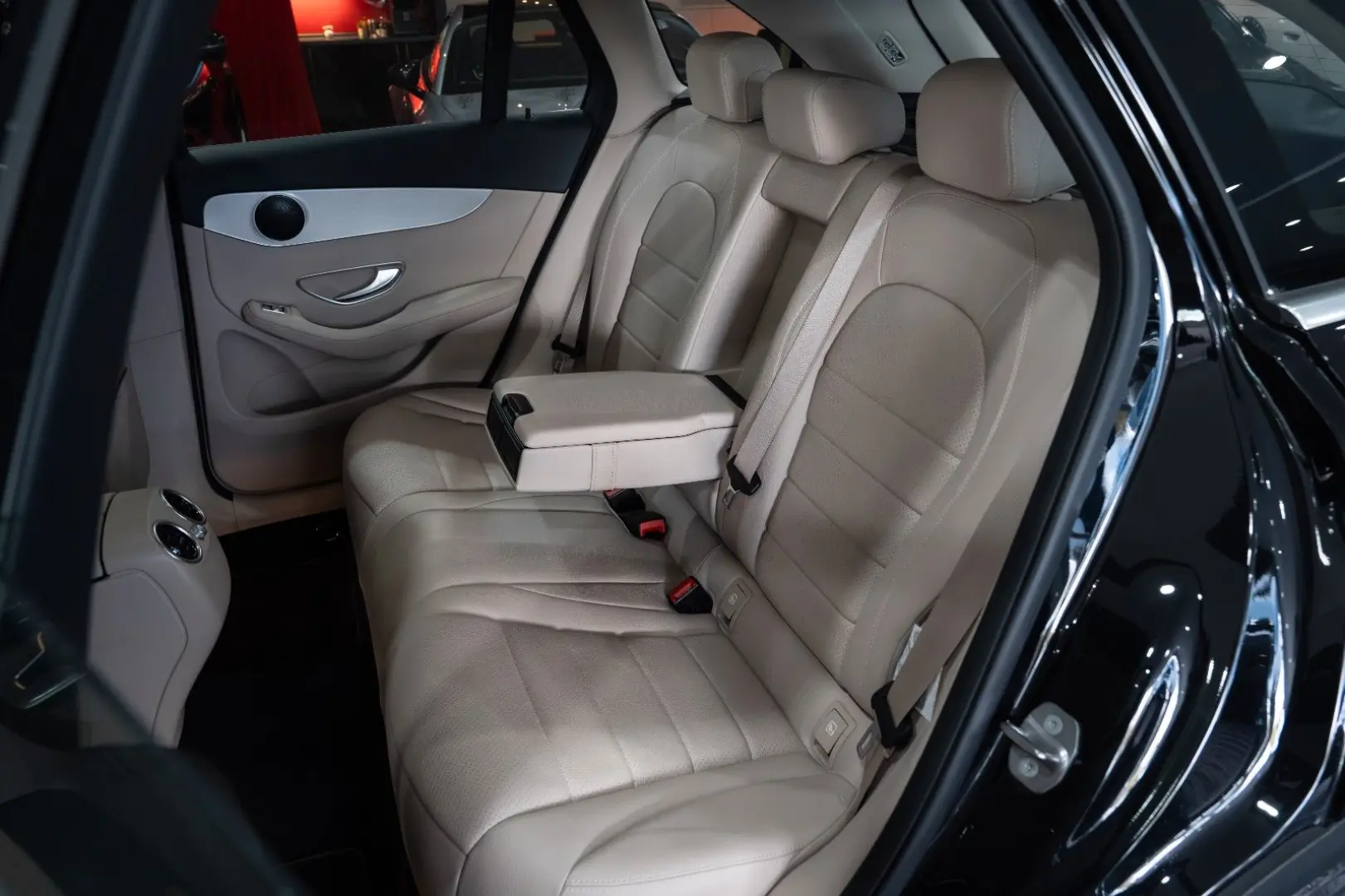 GLC 400d 4Matic LED PANO LEDER NAVI 360 KAM DAB