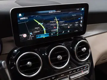 GLC 400d 4Matic LED PANO LEDER NAVI 360 KAM DAB
