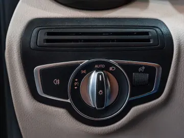 GLC 400d 4Matic LED PANO LEDER NAVI 360 KAM DAB