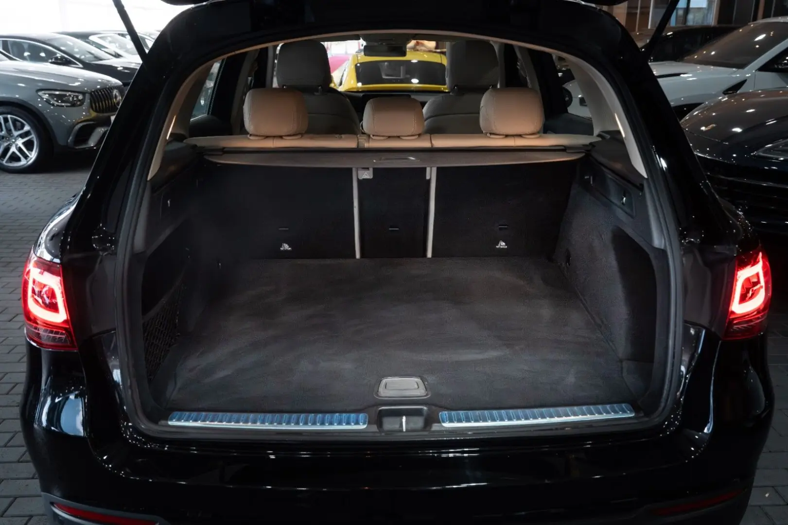 GLC 400d 4Matic LED PANO LEDER NAVI 360 KAM DAB