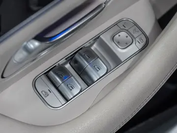 GLE 400 d 4M  AMG-LINE MASSAGE BURMES. 7-SITZER