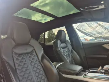 Audi Q8 50TDI Q S Line HUD B&O MATRIX