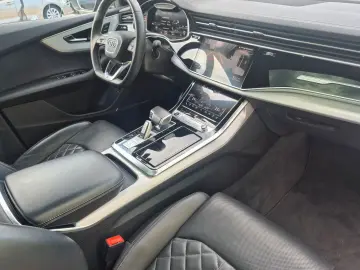 Audi Q8 50TDI Q S Line HUD B&O MATRIX