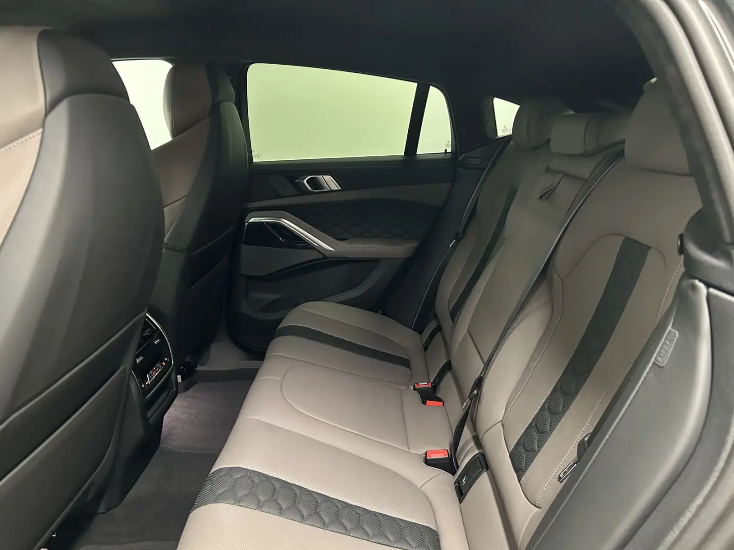 X6 M Competition Harman Kardon