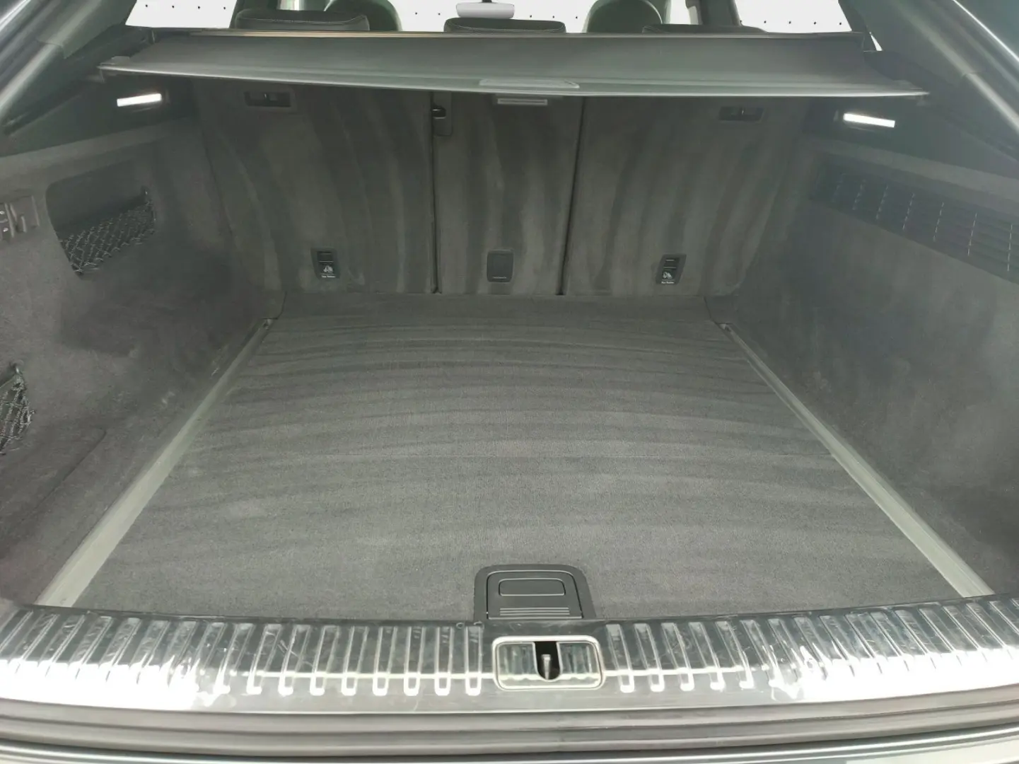 Q8 SUV 55 TFSI quattro S line B&O HD Matrix AHK