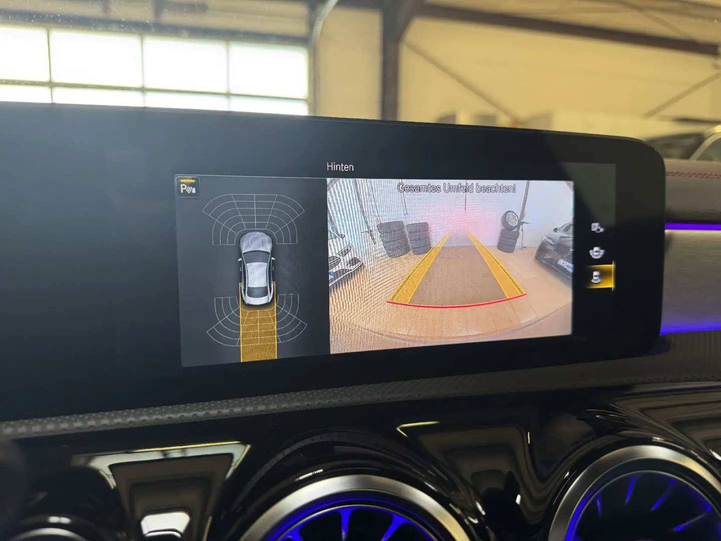 CLA 180d AMG Pano Totwinkel MBUX Kamera Night