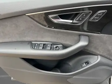 Audi Q8 50 TDI S line EDITION AHK PANO 360