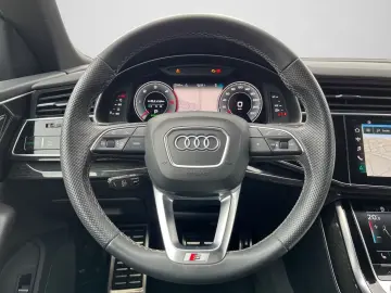 Audi Q8 50 TDI S line EDITION AHK PANO 360