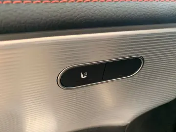 CLA 250 Coupe 2x AMG Line Multibeam Widescr Kam