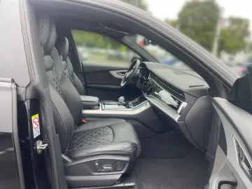 Audi Q8 50 TDI qu. tiptr. Linia S Pano
