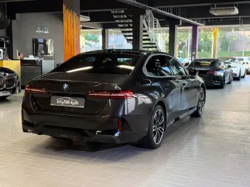 520i M Sport~PANO~LED~KAMERA 360 ~HEAD-UP