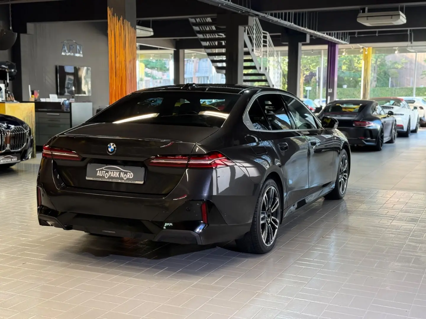 520i M Sport~PANO~LED~KAMERA 360 ~HEAD-UP