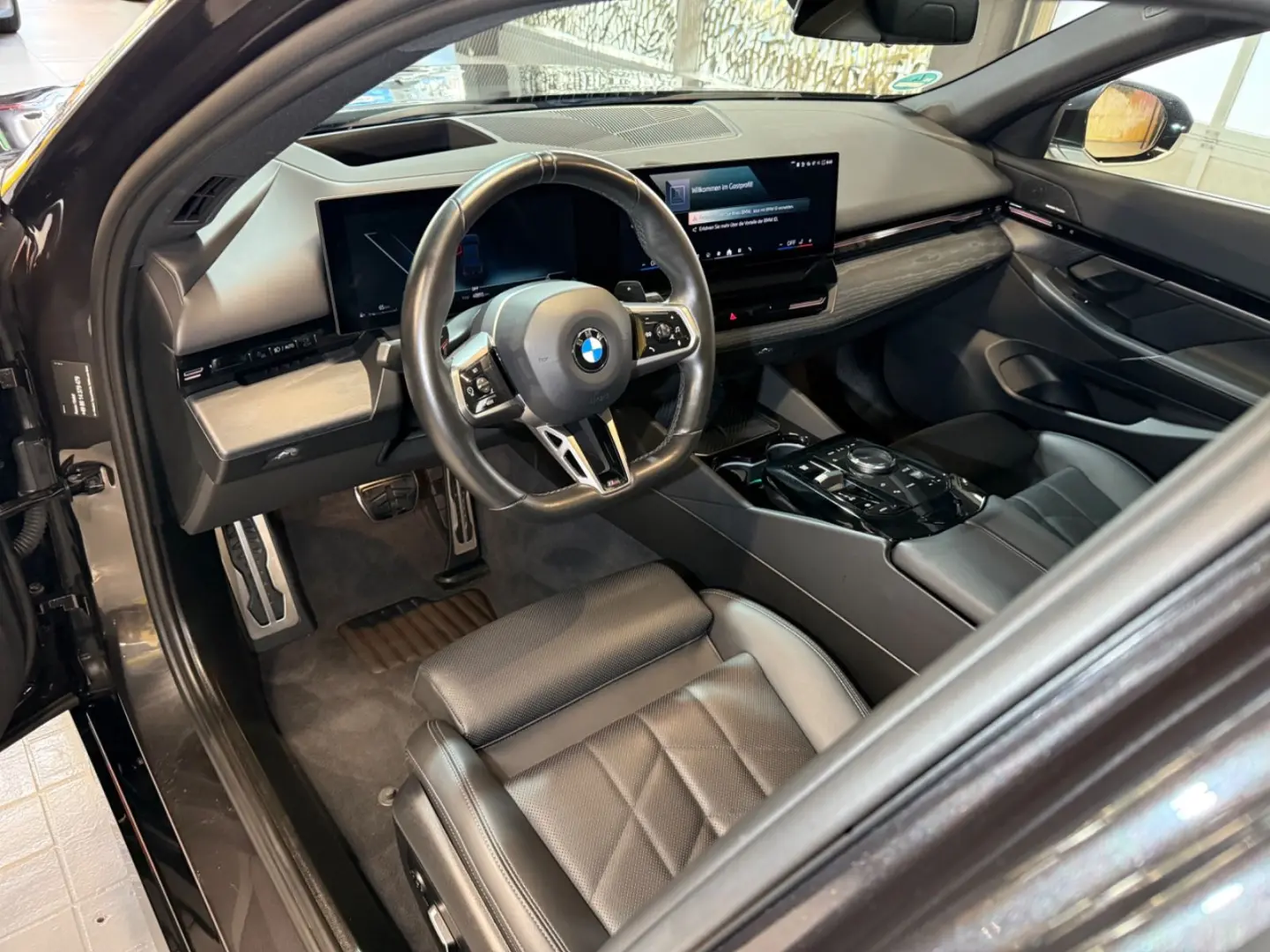 520i M Sport~PANO~LED~KAMERA 360 ~HEAD-UP