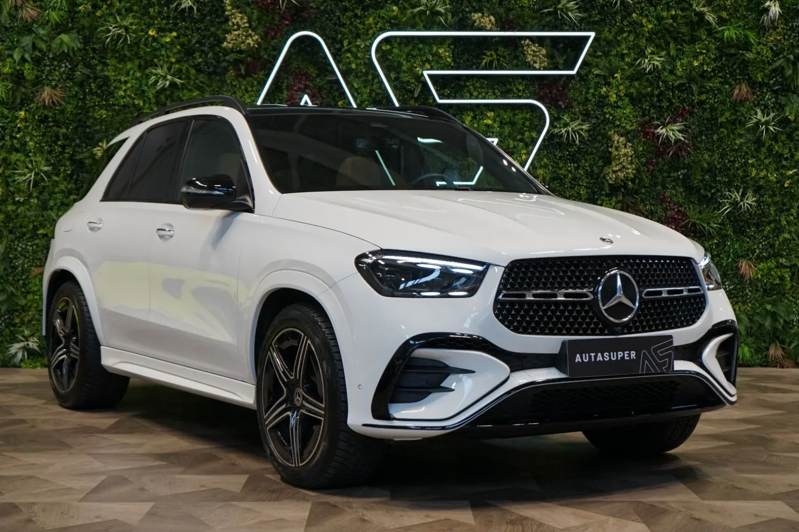GLE 450d 4M AMG PANO AUX.HEAT TOW HUD