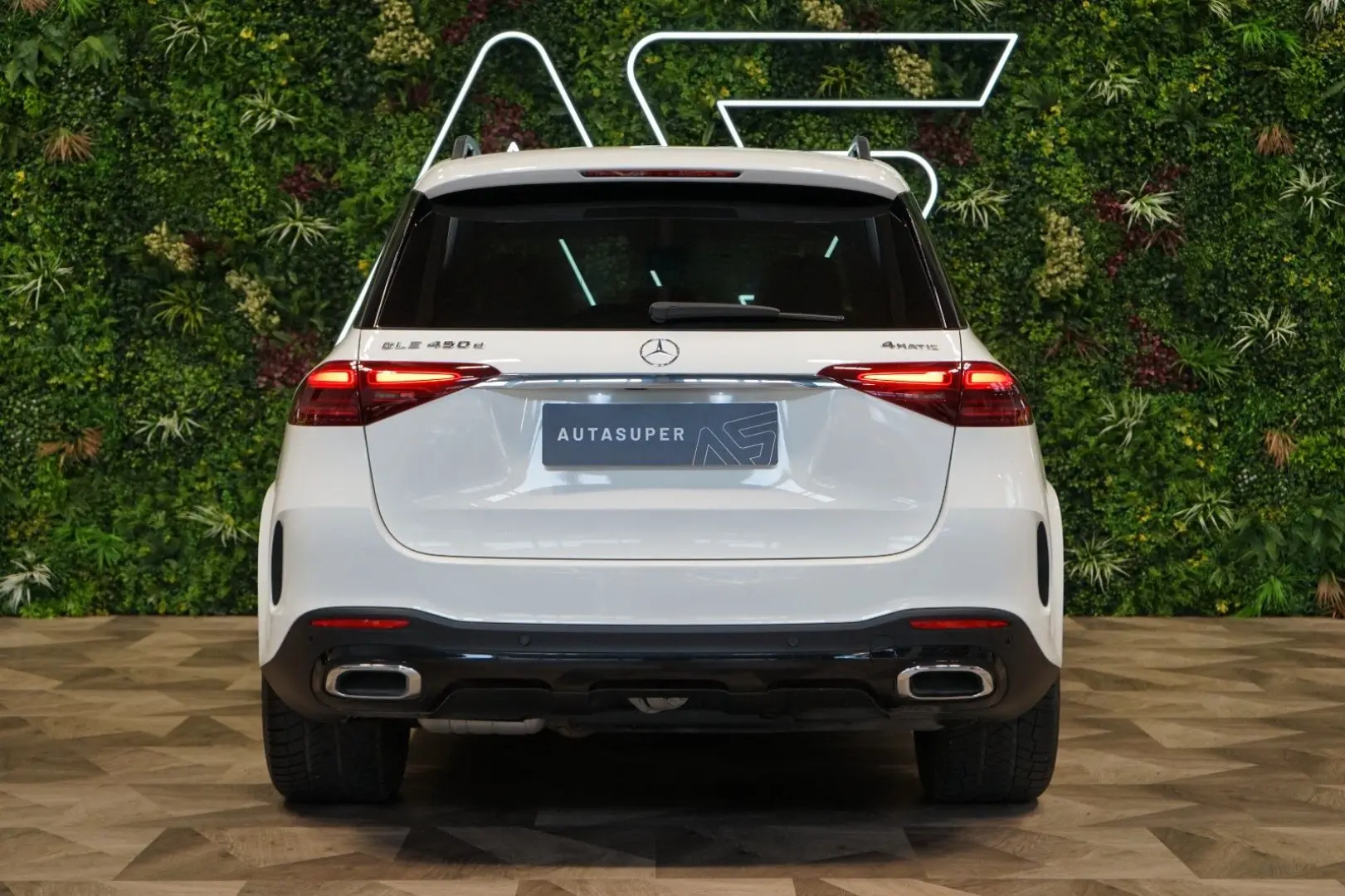 GLE 450d 4M AMG PANO AUX.HEAT TOW HUD