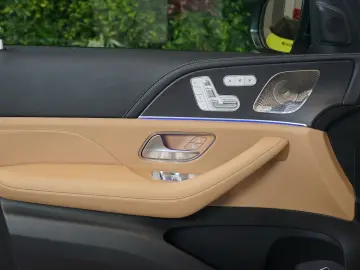 GLE 450d 4M AMG PANO AUX.HEAT TOW HUD