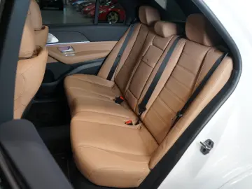 GLE 450d 4M AMG PANO AUX.HEAT TOW HUD