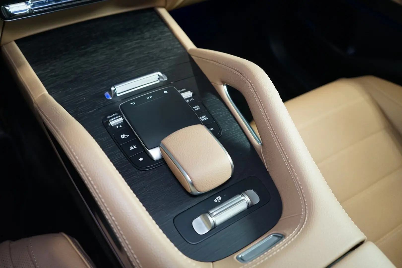 GLE 450d 4M AMG PANO AUX.HEAT TOW HUD