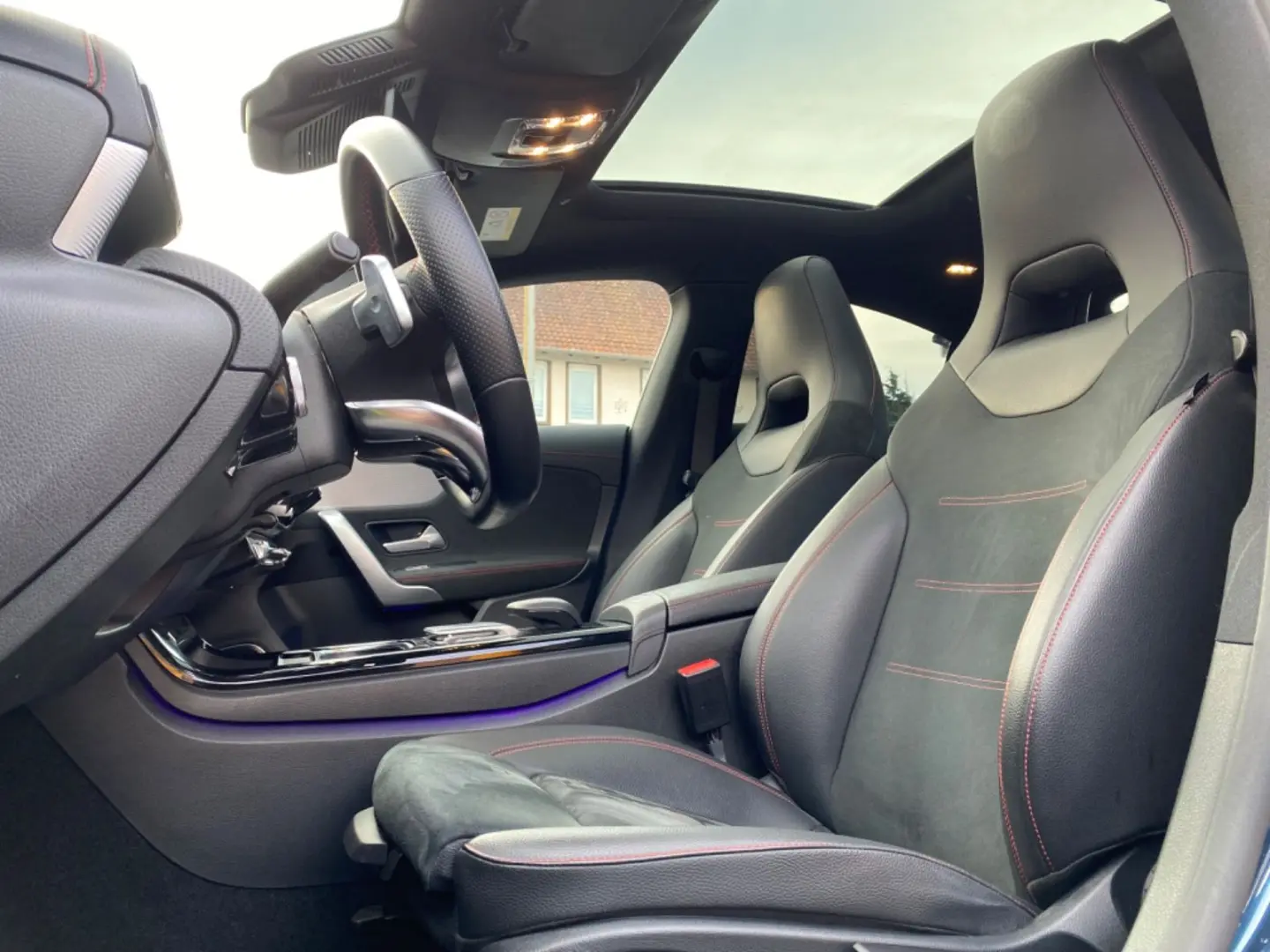 CLA 200 AMG NIGHT Burmester Augmented  Pano