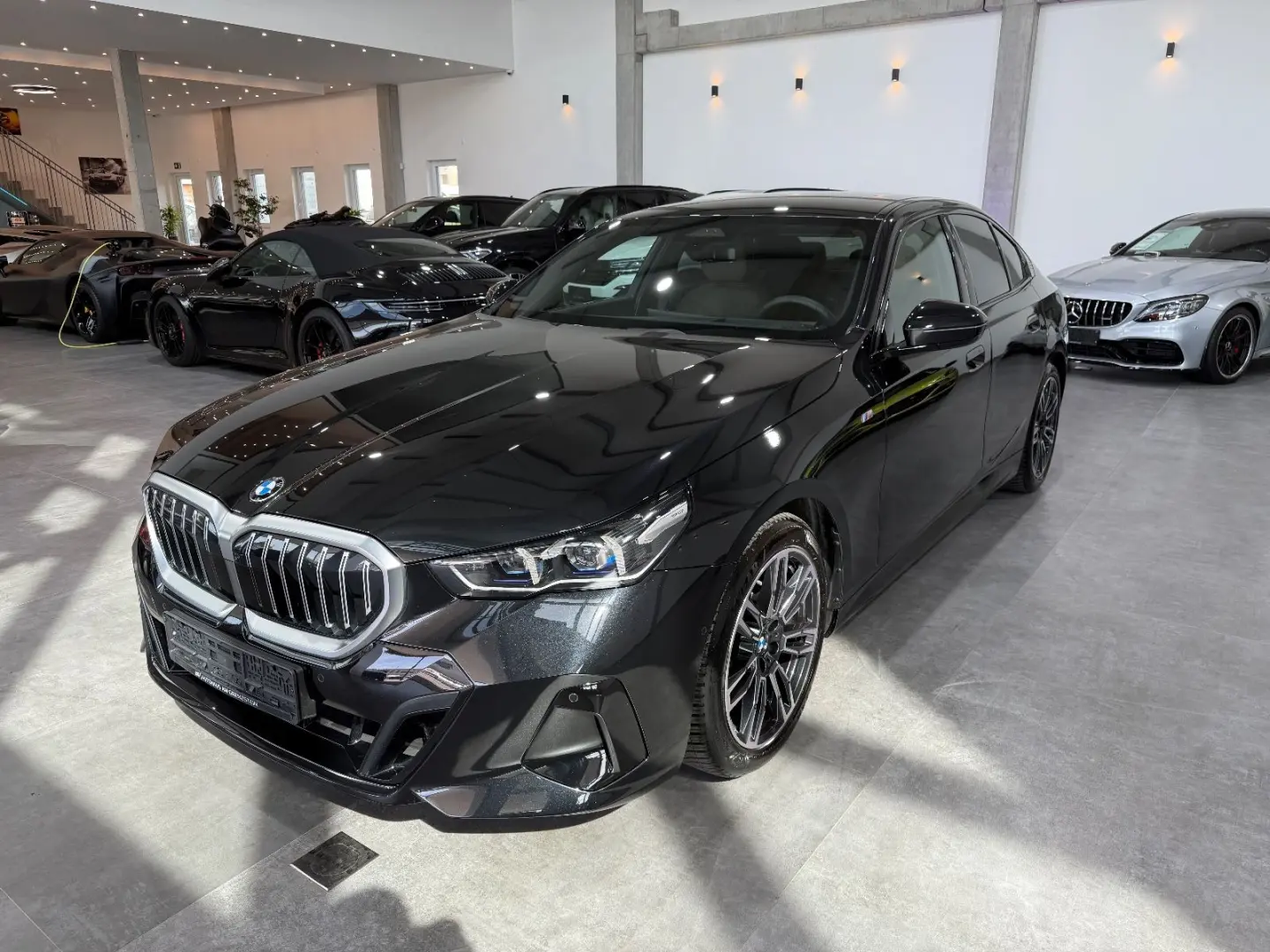 520 i M Sport HUD AHK 360 H&K Memory Carbon