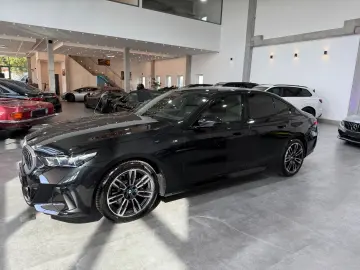 520 i M Sport HUD AHK 360 H&K Memory Carbon