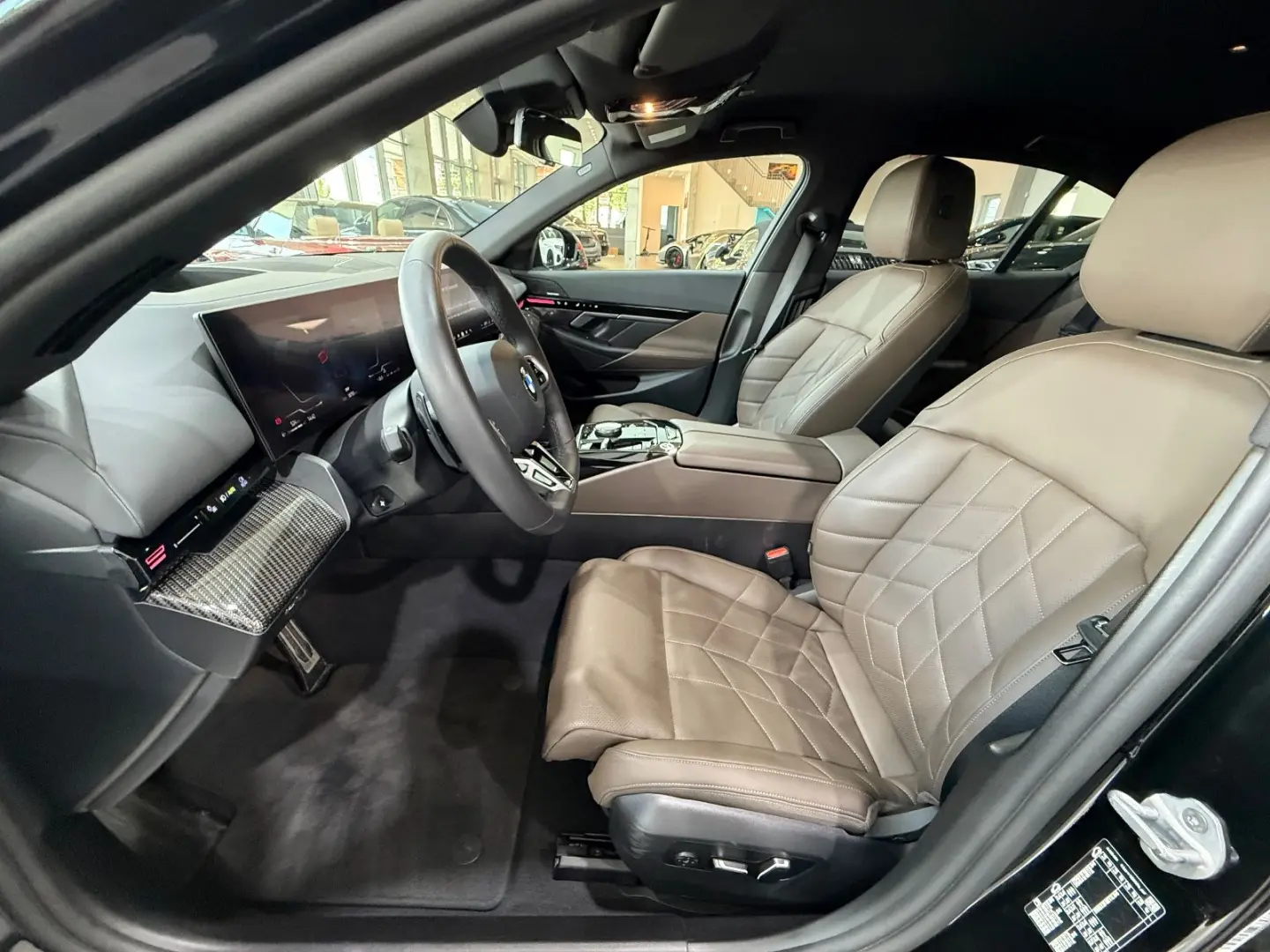 520 i M Sport HUD AHK 360 H&K Memory Carbon