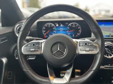 CLA 180 Coupe AMG LED 7G Parktr 19  Navi Ambie