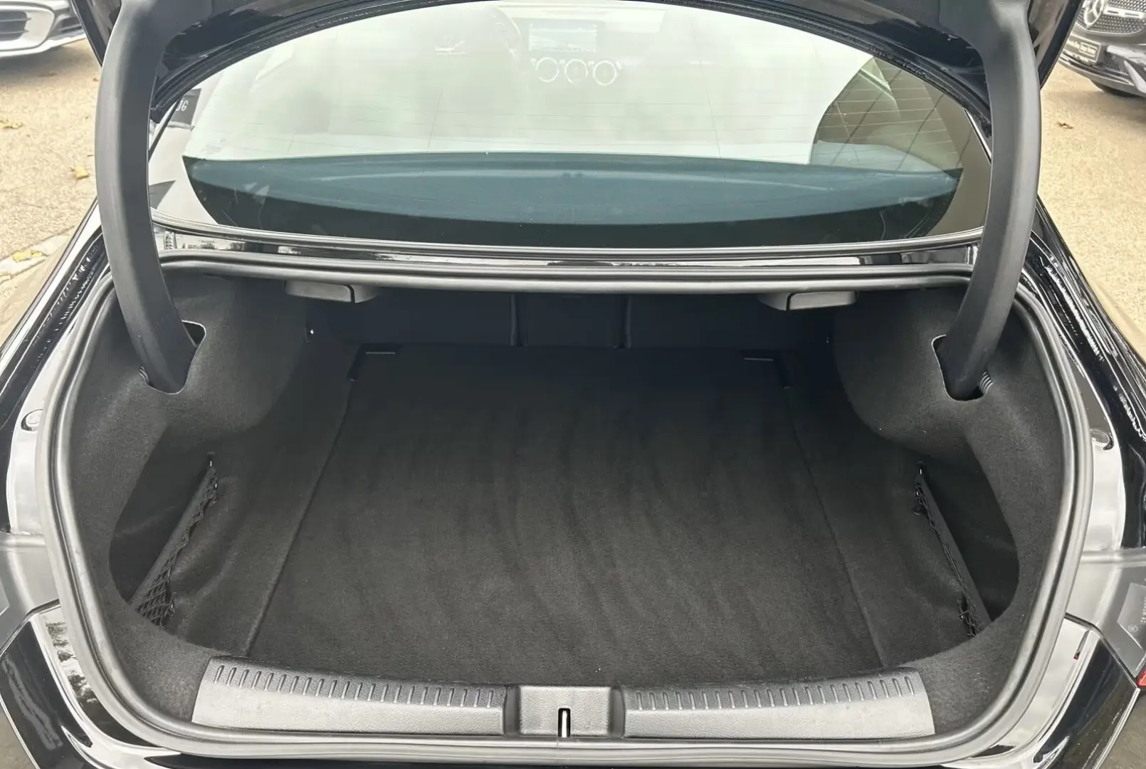 CLA 180 Coupe AMG LED 7G Parktr 19  Navi Ambie