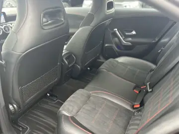 CLA 180 Coupe AMG LED 7G Parktr 19  Navi Ambie