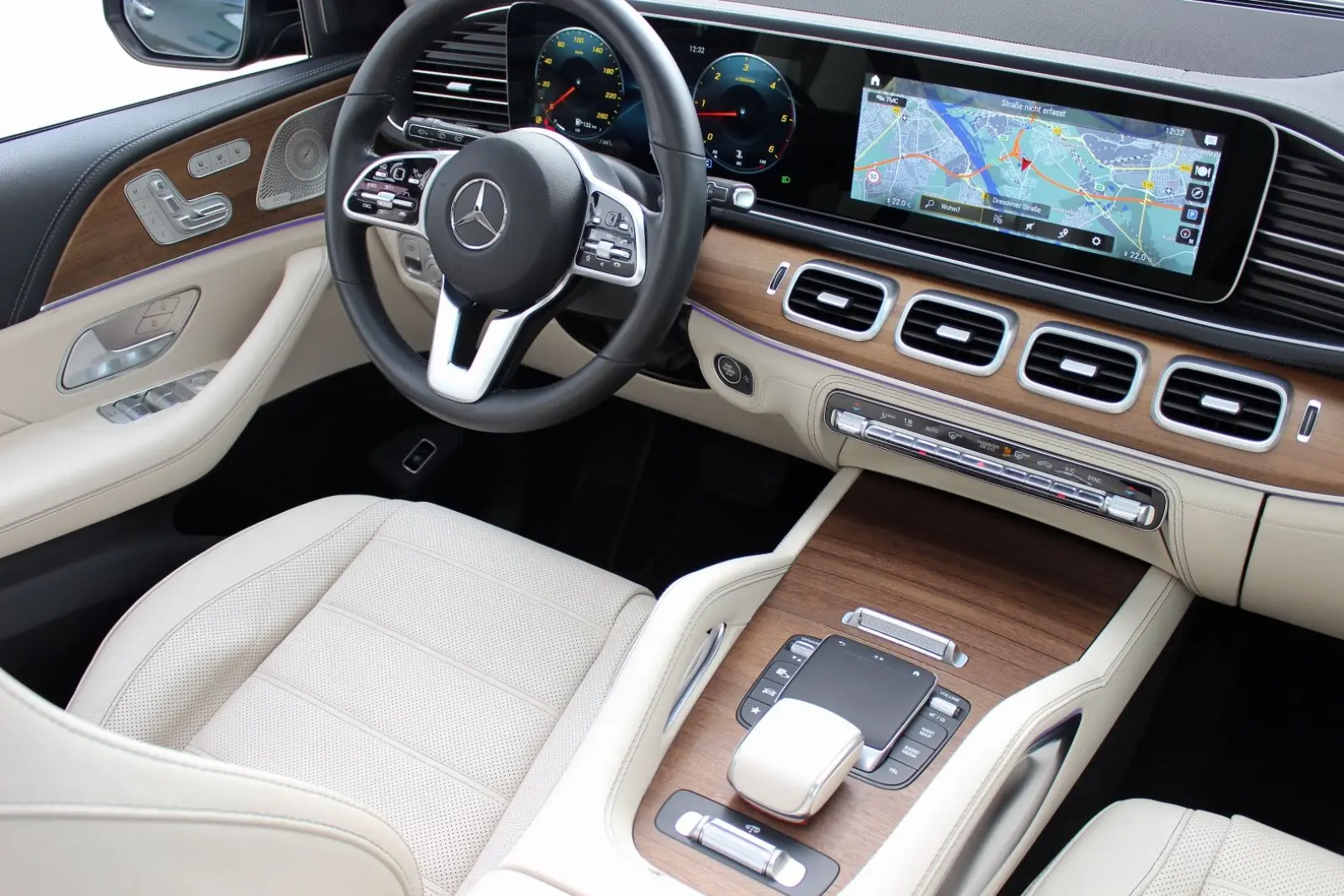 GLE 400 d 4M   AMG-PAKET S-KLIMA PANO 22 ZOLL