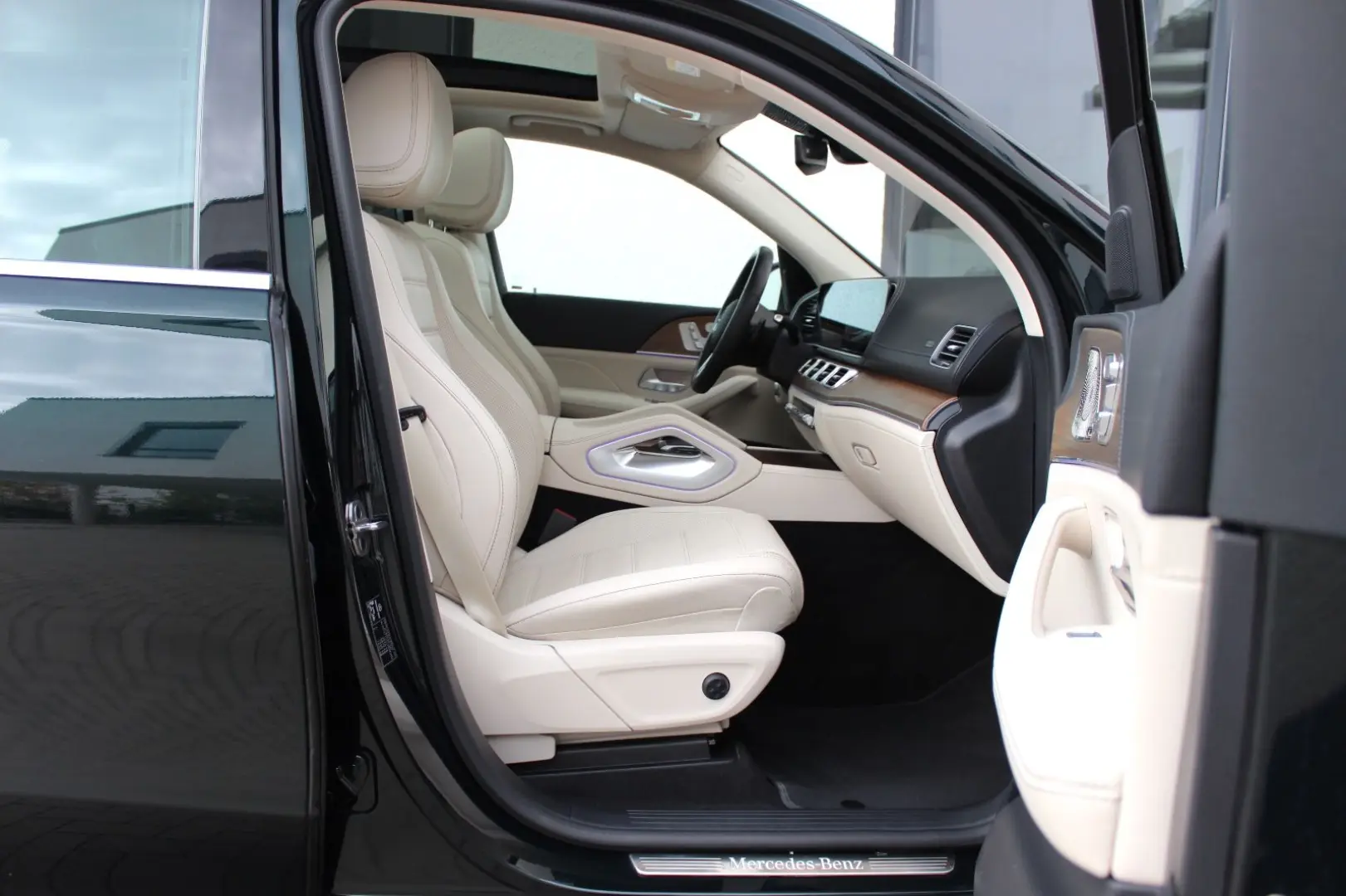 GLE 400 d 4M   AMG-PAKET S-KLIMA PANO 22 ZOLL