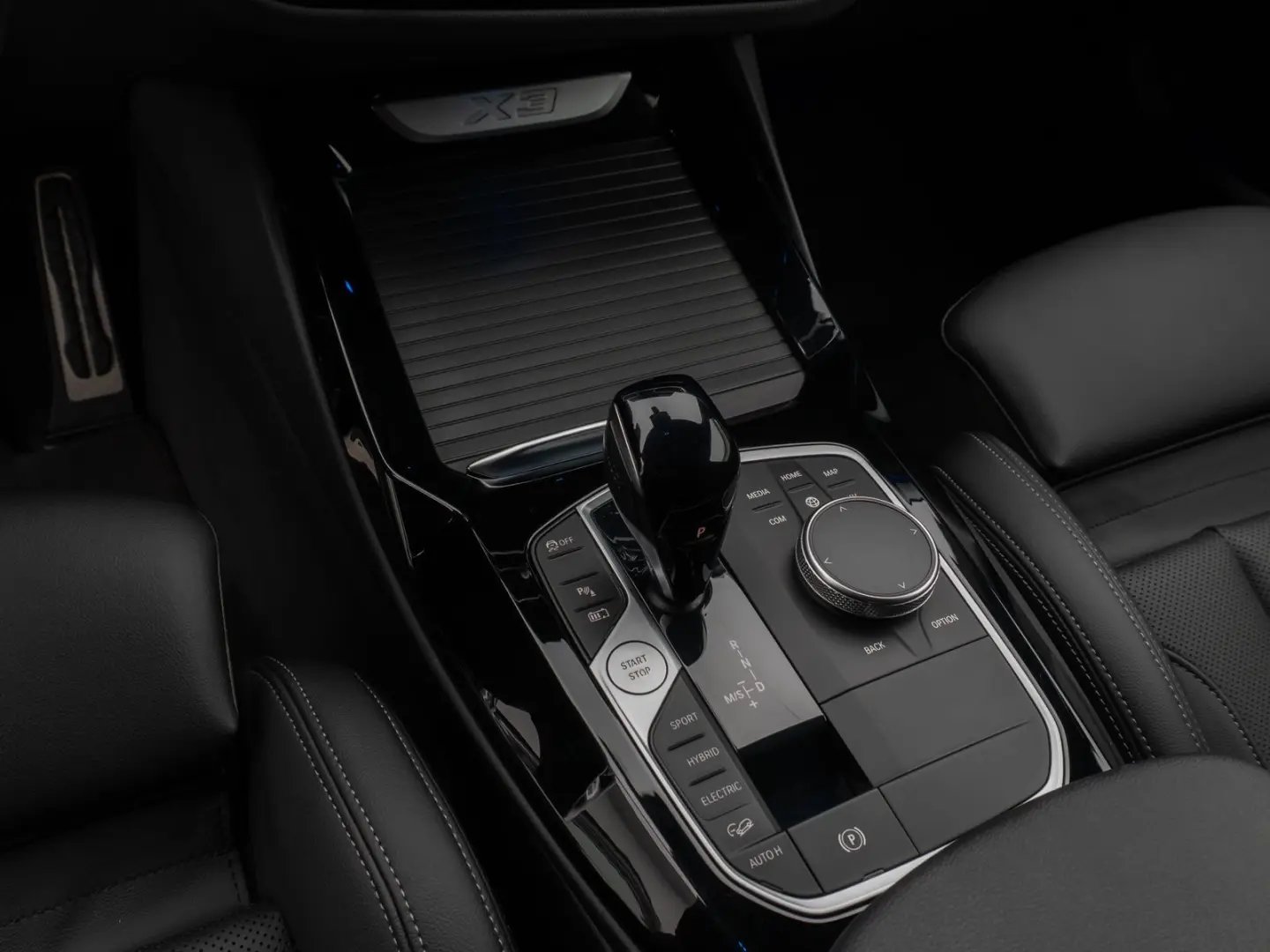 X3 xD30e M Sport Kamera DAB HiFi Fernlichtassist