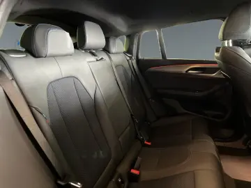 X4 xDrive20d M Sportpaket 19 Zoll AHK Head Up 36