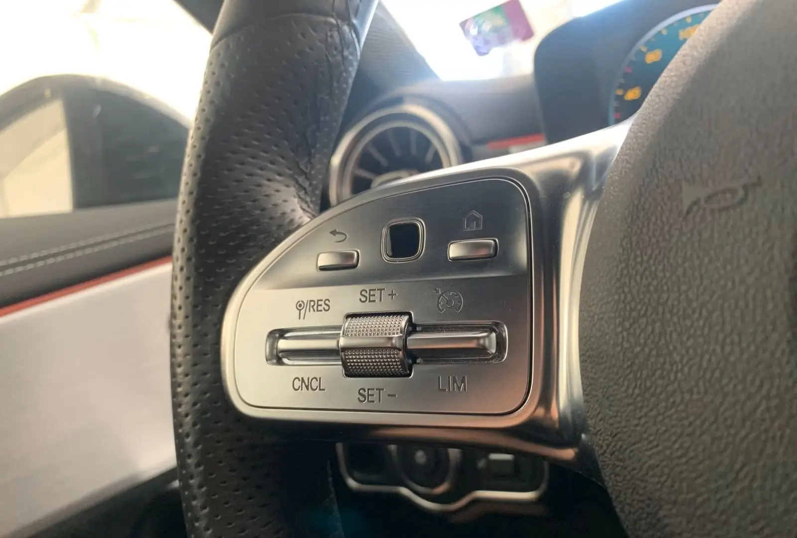 CLA 250 e Edition 2020 2x AMG-Line Coupé Widescr