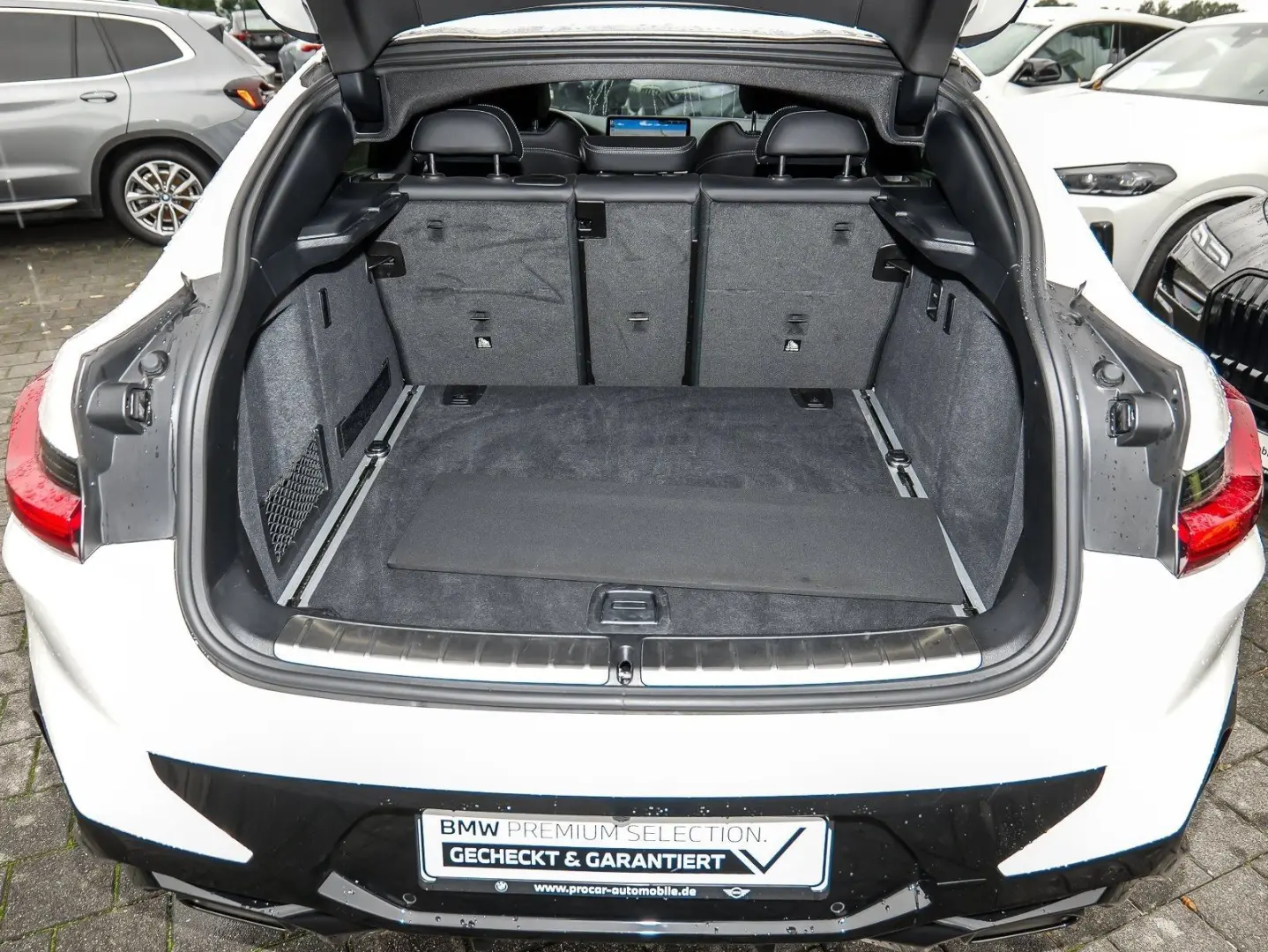 X4 xDrive20d M Sport AHK RFK NAVI Standh. LED