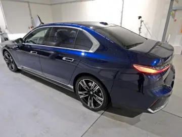 740 d xDrive M Sport TV SoftClose MultifunctionS IconicGl