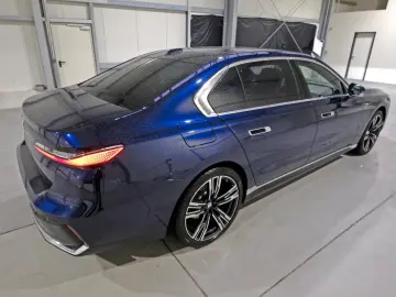 740 d xDrive M Sport TV SoftClose MultifunctionS IconicGl