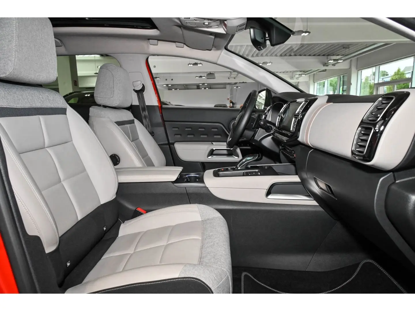 C5 Aircross Hybrid Shine Pack225 EAT8 NAVI LED 3