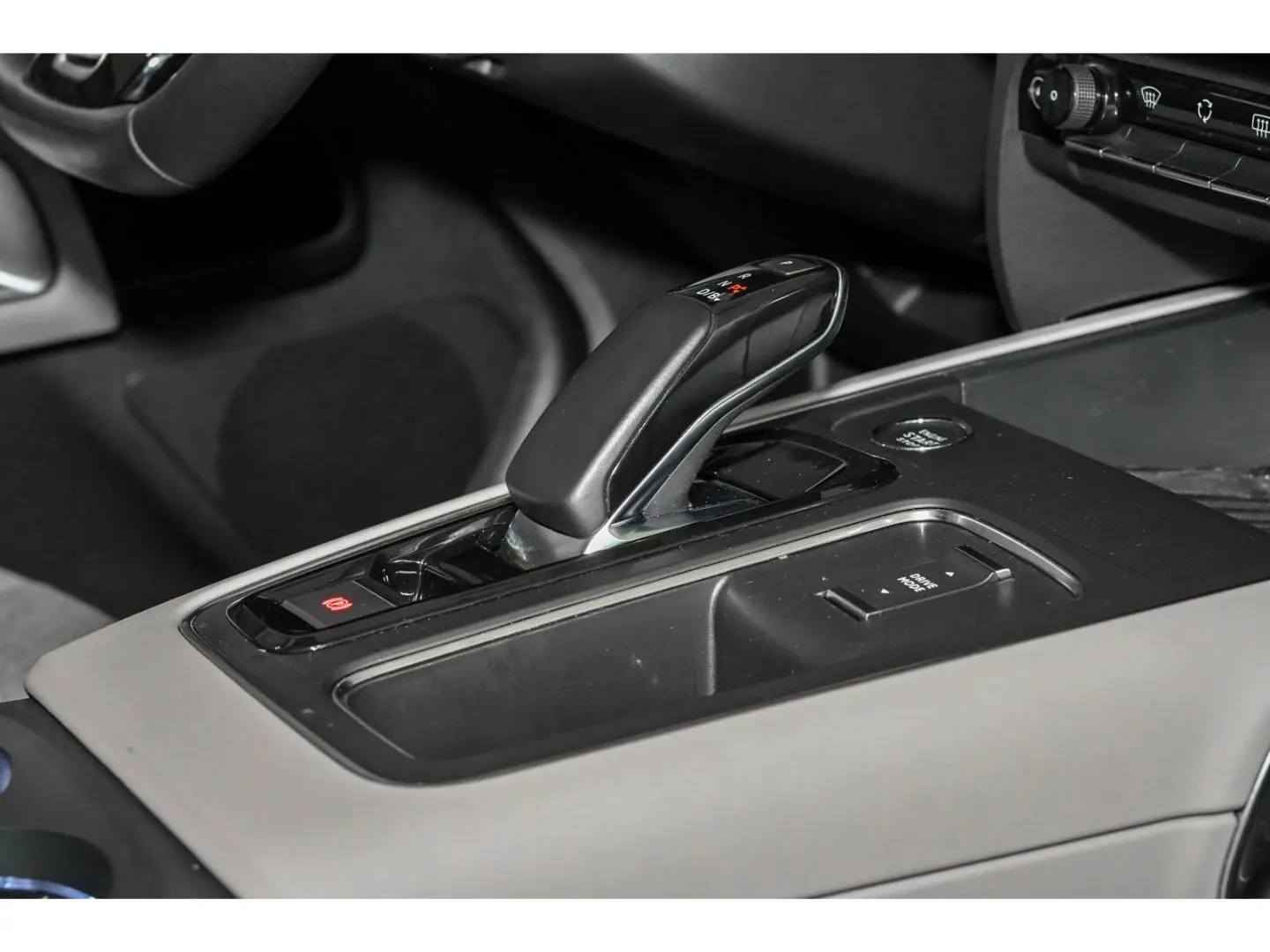 C5 Aircross Hybrid Shine Pack225 EAT8 NAVI LED 3