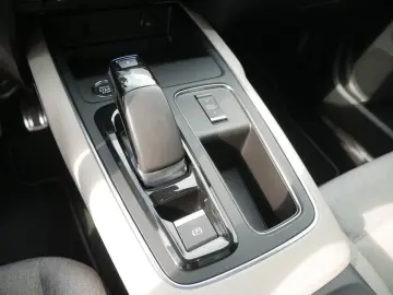 C5 Aircross Hybrid 225 S&S e-EAT8 Shine Pack LED