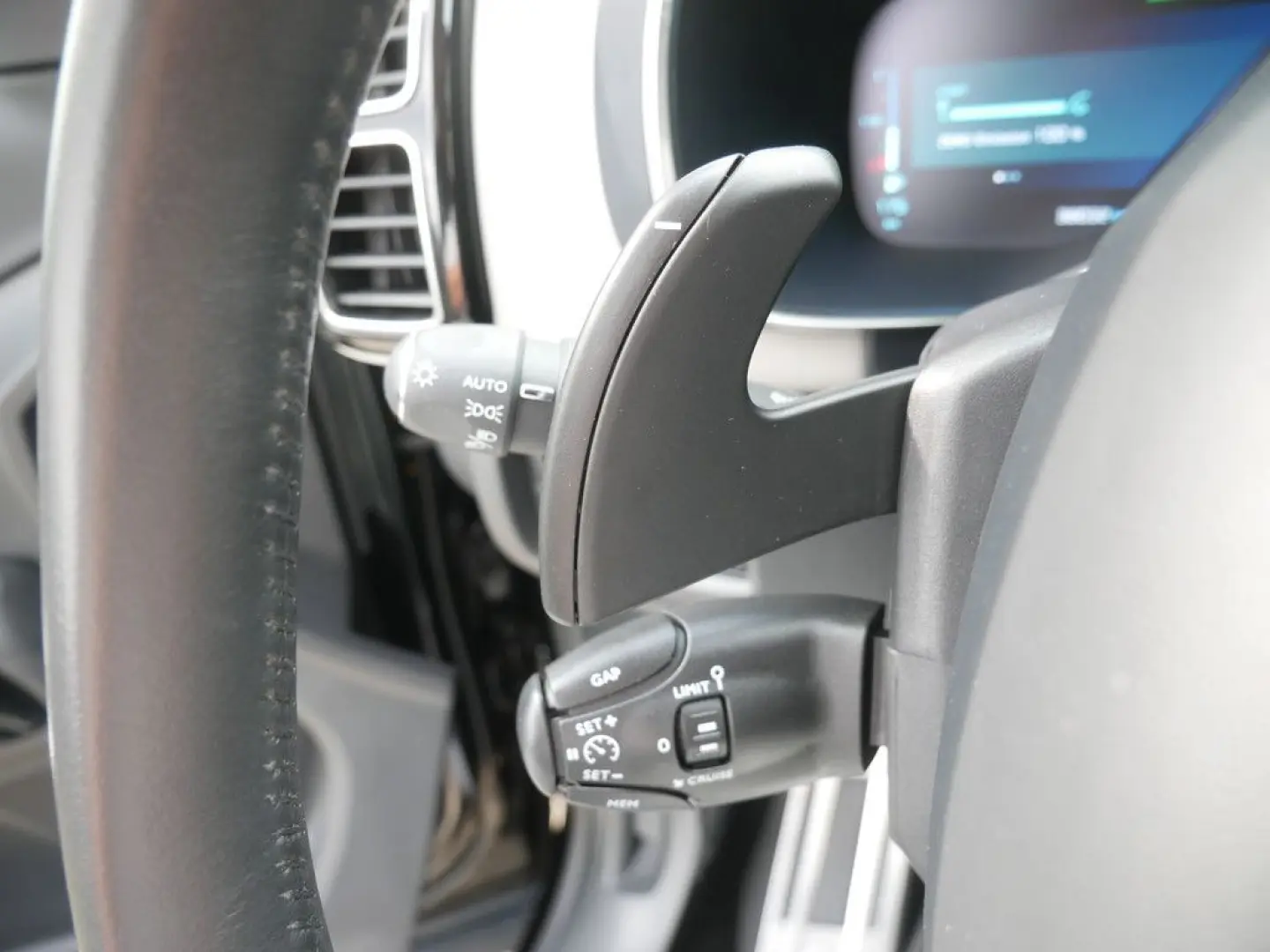 C5 Aircross Hybrid 225 S&S e-EAT8 Shine Pack LED