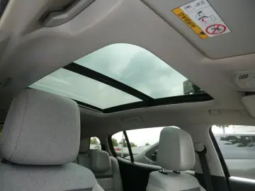 C5 Aircross Hybrid 225 S&S e-EAT8 Shine Pack LED