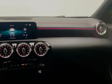 CLA 180  AMG DIGITAL  High Performance