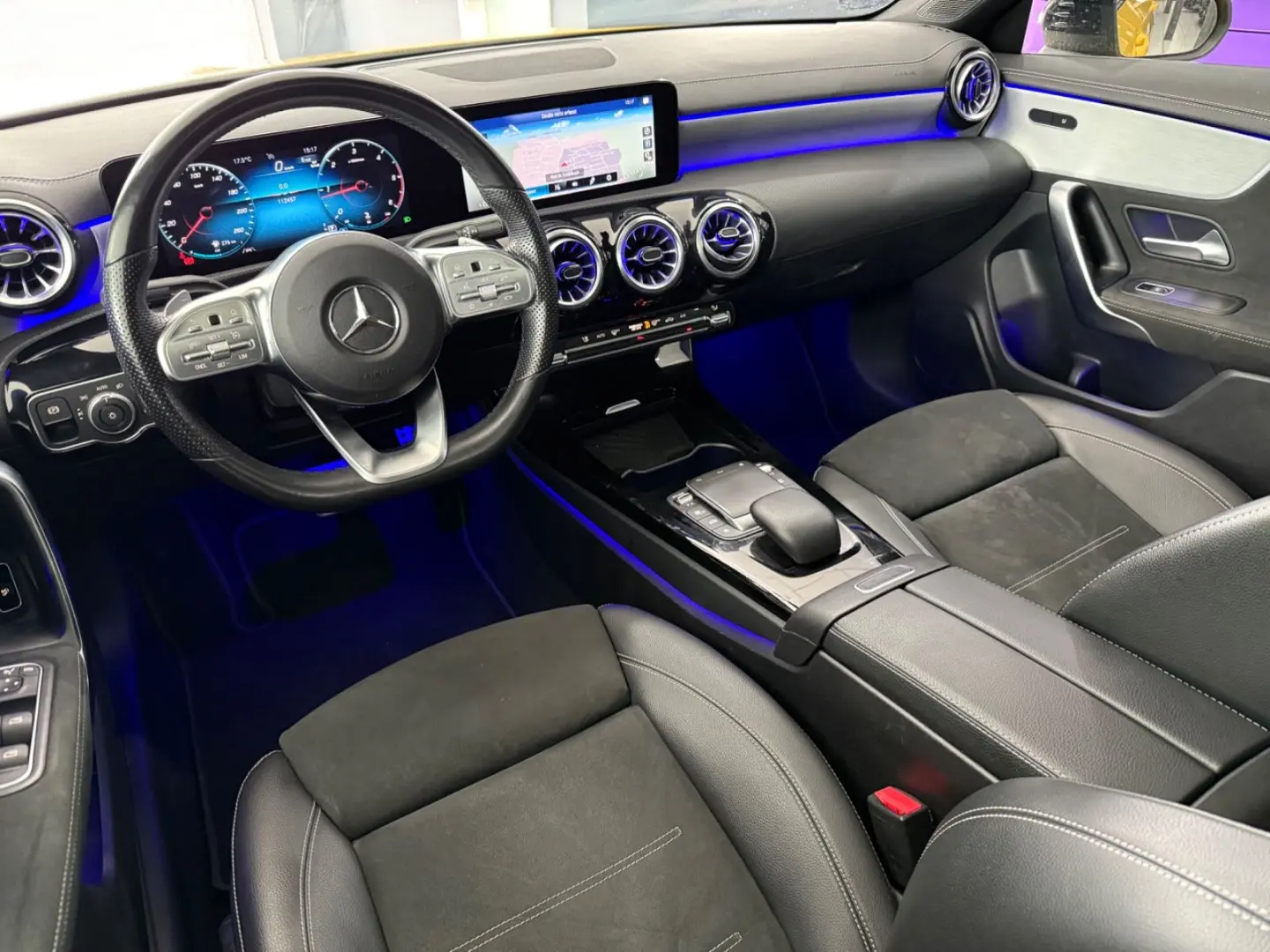 CLA 200d Edition AMG-LINE PANO KAMERA AMBIENTE