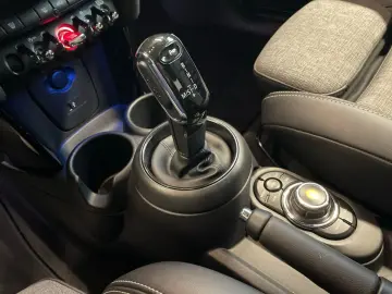 Cutie automata Navigatie faruri LED