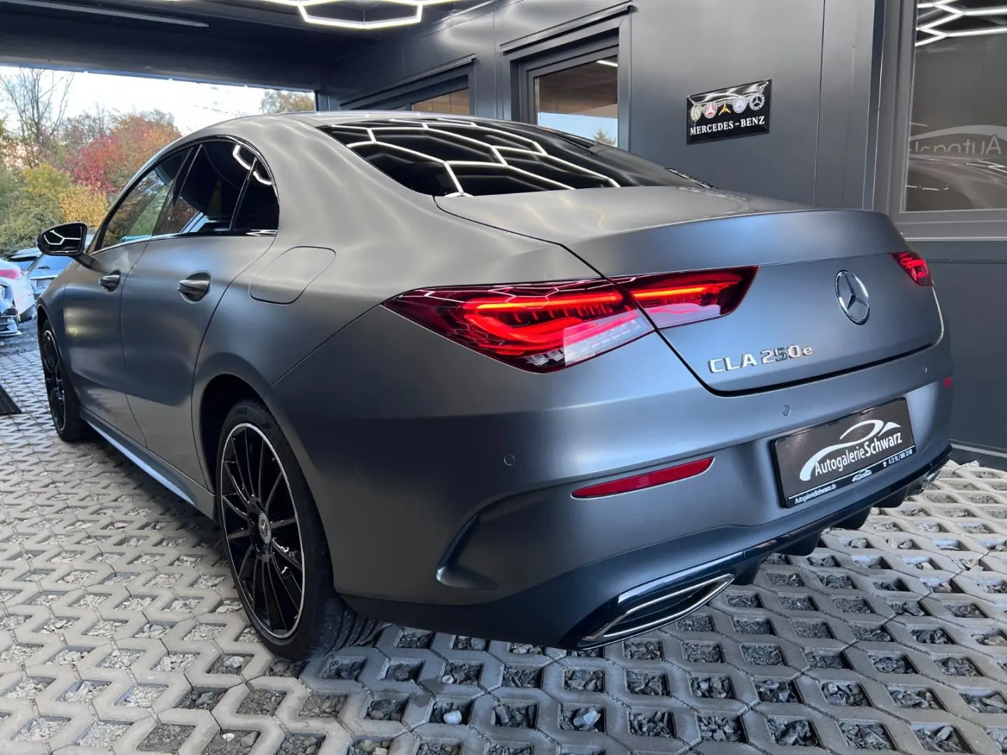 CLA 250e Coupé 8G AMG NIGHT MAGNO AUG KAM 19 AHK