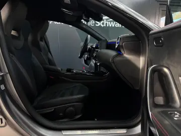 CLA 250e Coupé 8G AMG NIGHT MAGNO AUG KAM 19 AHK