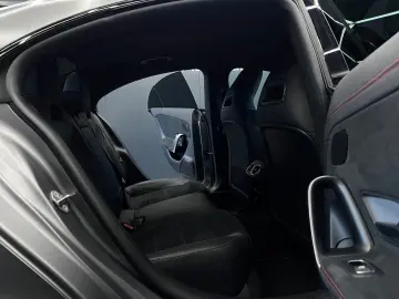 CLA 250e Coupé 8G AMG NIGHT MAGNO AUG KAM 19 AHK