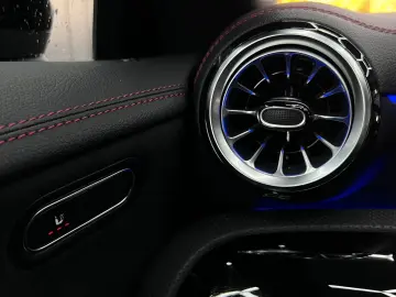 CLA 250e Coupé 8G AMG NIGHT MAGNO AUG KAM 19 AHK